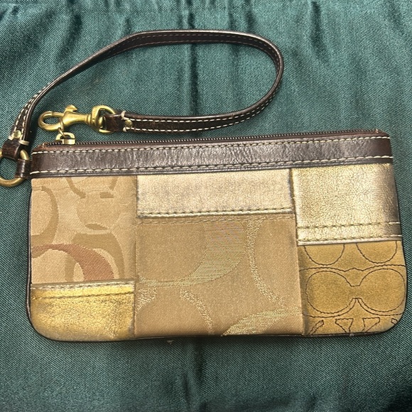 COACH used Patch Wristlet - Picture 2 of 8